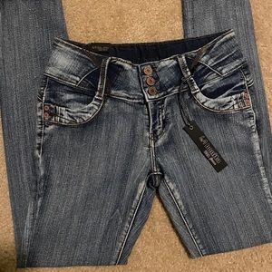New mid waist jean/La bonita brand size 7